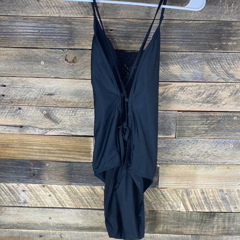 Xhilaration Women's Size XL Black One Piece Swimsuit With Crochet Chest Area - Picture 5 of 6